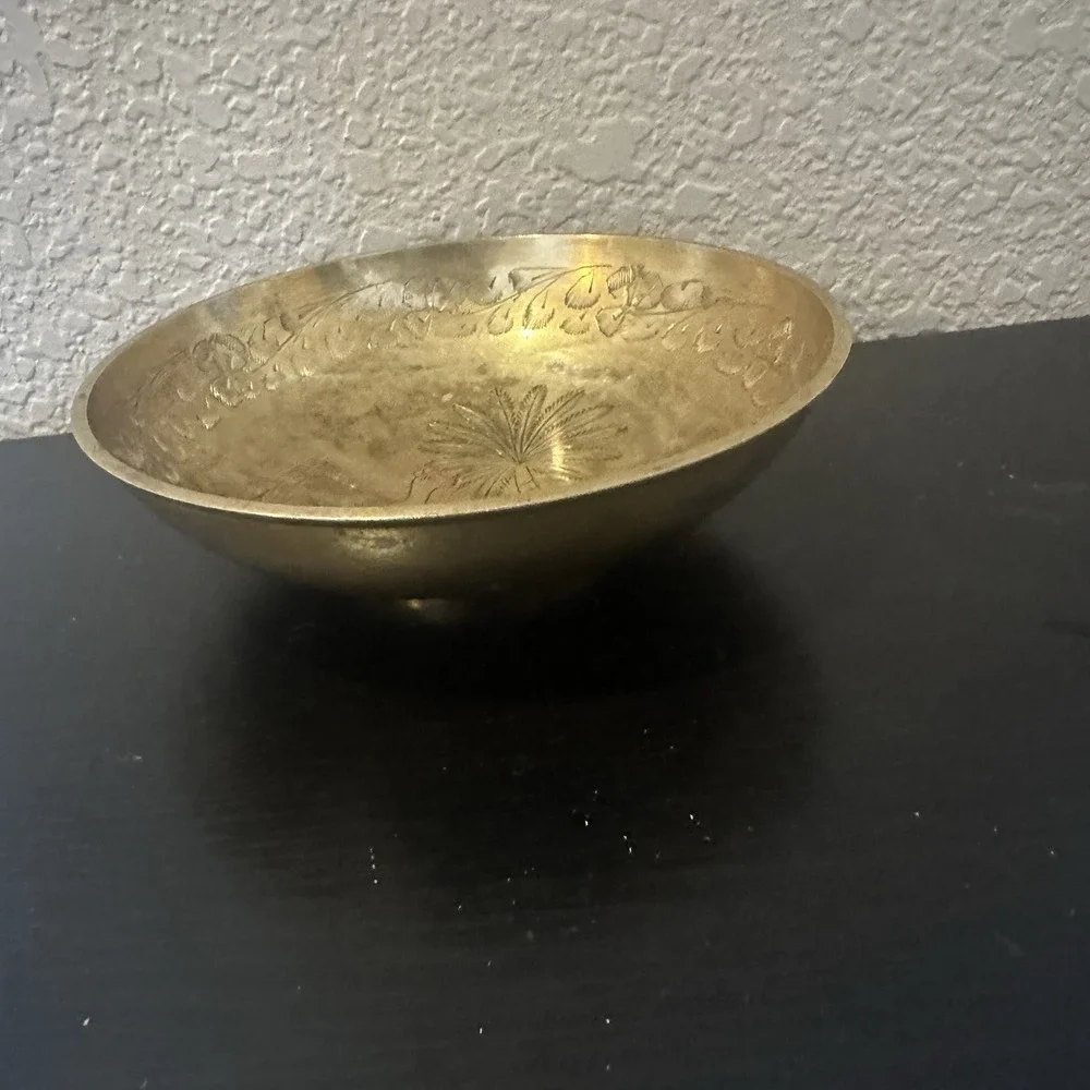 Vintage‎ Brass Bowl Saudi Arabia Camel And Palm Tree Engraved